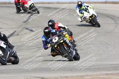 media/Nov-26-2023-TrackDaz (Sun) [[64ad8cfd8f]]/Mock Race/Outside Grapevine/